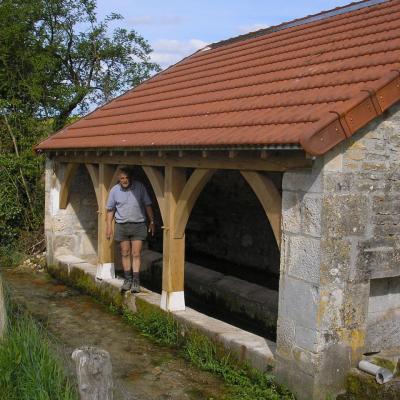 Le lavoir est rénové mai-2015