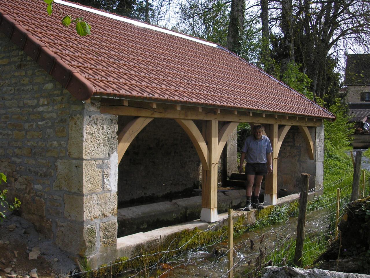 Le lavoir est rénové mai-2015