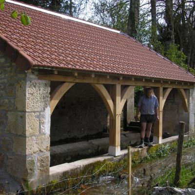 Le lavoir est rénové mai-2015