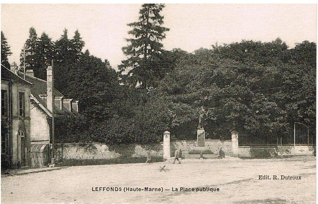 La place et le monument