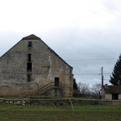 Pignon extérieur de l'ancien hôpital