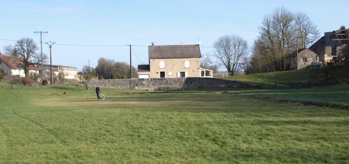 Le vallon traversé par le ruisseau des Sointures