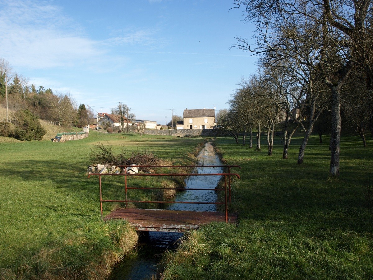 Le vallon traversé par le ruisseau des Sointures